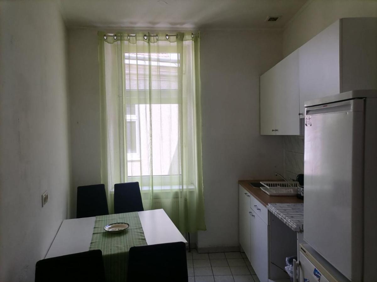 Central City Apartment 131 Виена Екстериор снимка